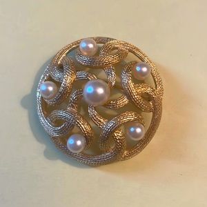 Vintage Gold Tone Crown Trifari Brooch